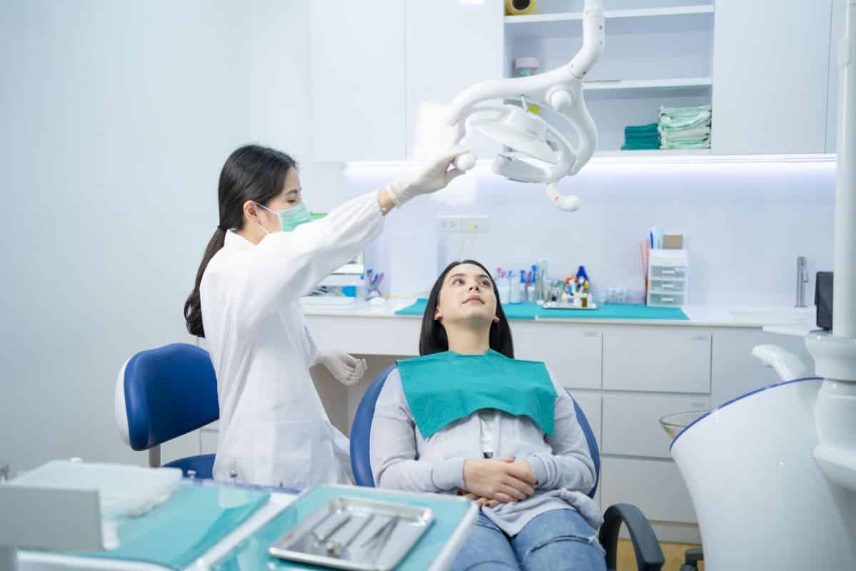 Projektowanie gabinetów stomatologicznych: Co powinno się wiedzieć?